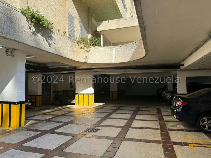 Apartamento (1 Nivel) en Venta en Los Samanes, Distrito Metropolitano - 40