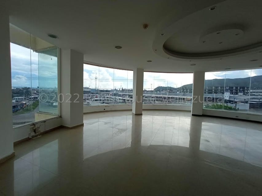 Comercial (Local Comercial) en Alquiler en Castillito, Carabobo - 8