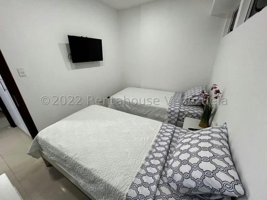 Apartamento (1 Nivel) en Venta en Agua Sal, Miranda - 25