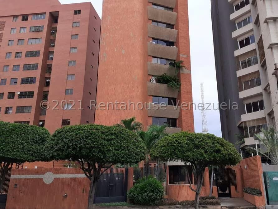 Apartamento en venta La Lago MLS # 24-6923