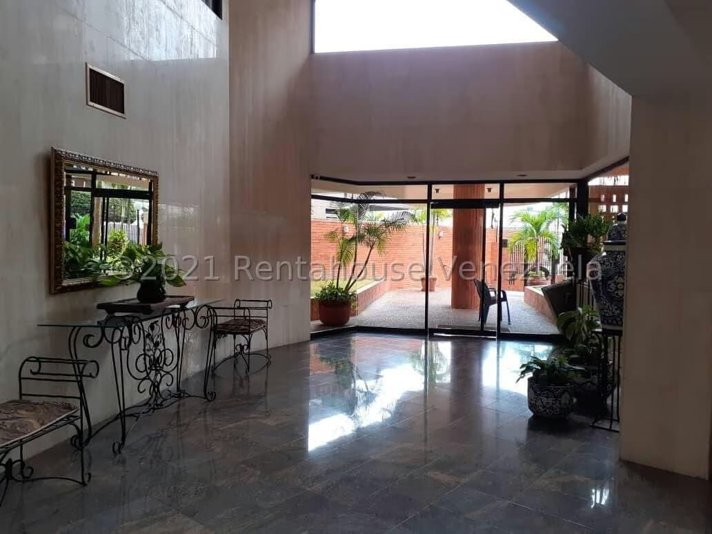 Apartamento en venta La Lago MLS # 24-6923 - 2