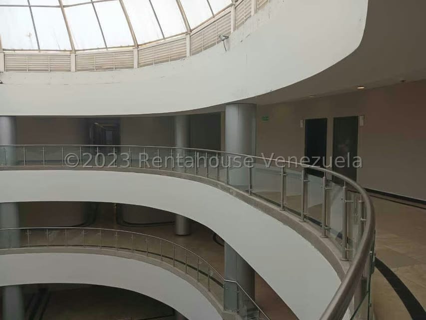 Comercial (Oficina) en Alquiler en Cerro Verde, Distrito Metropolitano - 6