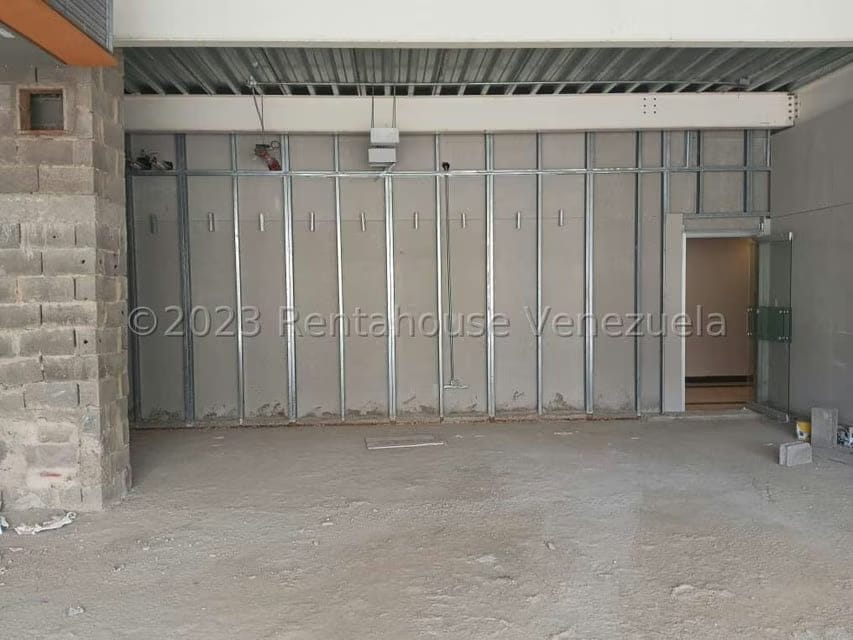 Comercial (Oficina) en Alquiler en Cerro Verde, Distrito Metropolitano - 8