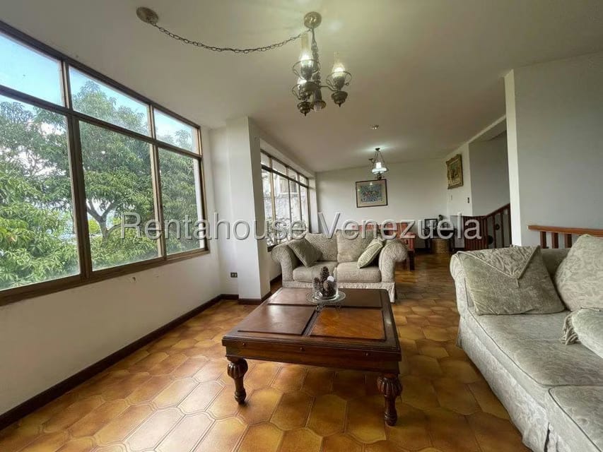Casa (Multipes Niveles) en Venta en Los Naranjos del Cafetal, Distrito Metropolitano - 17