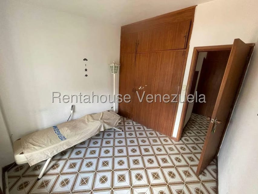 Casa (Multipes Niveles) en Venta en Los Naranjos del Cafetal, Distrito Metropolitano - 28