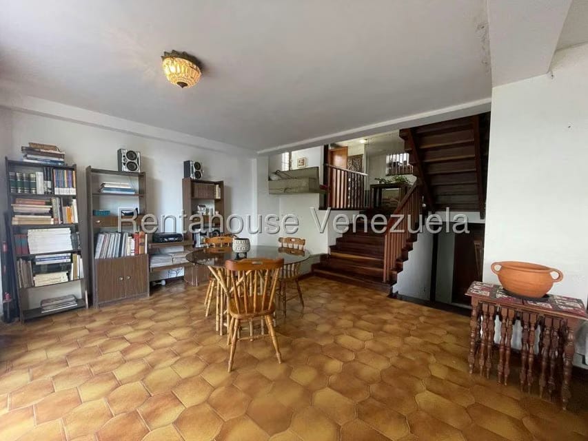 Casa (Multipes Niveles) en Venta en Los Naranjos del Cafetal, Distrito Metropolitano - 38