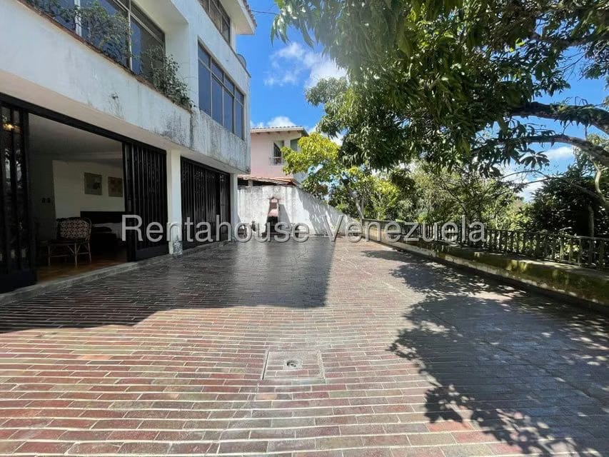 Casa (Multipes Niveles) en Venta en Los Naranjos del Cafetal, Distrito Metropolitano - 41