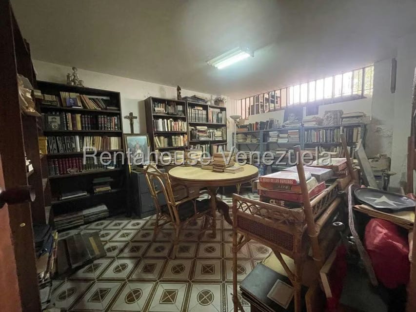 Casa (Multipes Niveles) en Venta en Los Naranjos del Cafetal, Distrito Metropolitano - 46