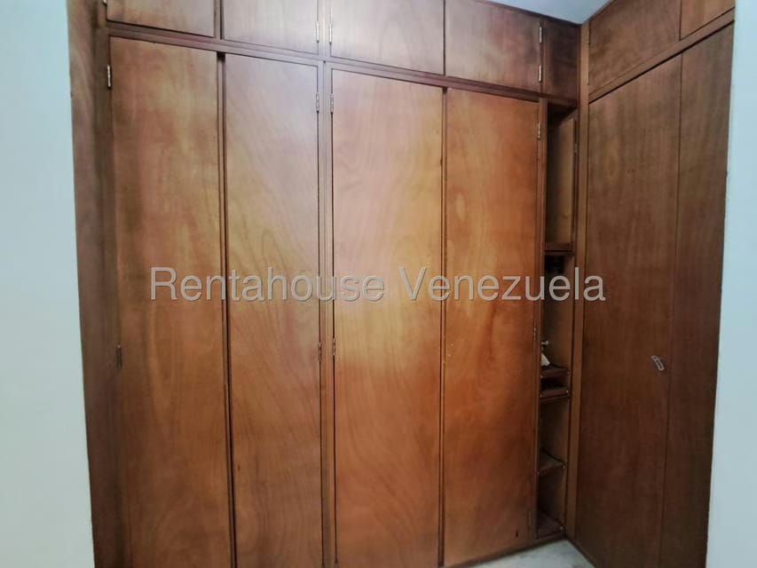 Apartamento (1 Nivel) en Alquiler en Campo Alegre, Distrito Metropolitano - 11