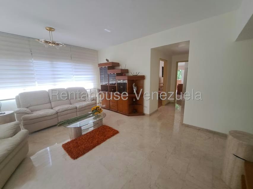 Apartamento (1 Nivel) en Alquiler en Campo Alegre, Distrito Metropolitano - 4