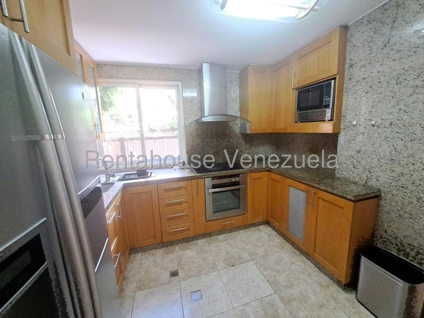 Apartamento (1 Nivel) en Alquiler en Campo Alegre, Distrito Metropolitano - 6