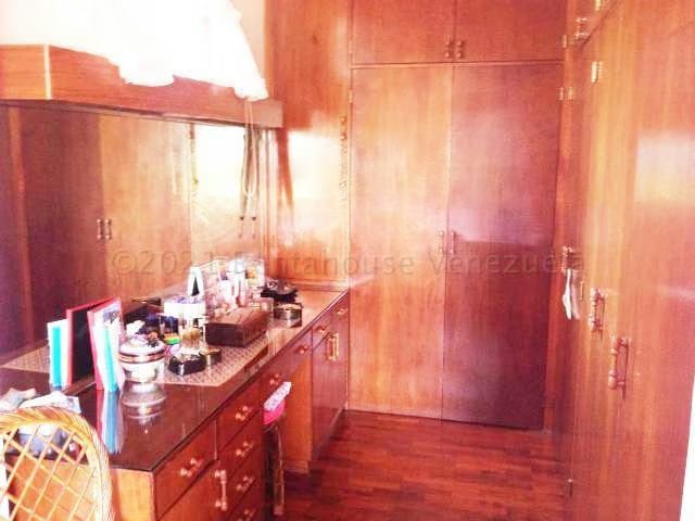 Casa (Multipes Niveles) en Venta en Colinas del Tamanaco, Distrito Metropolitano - 18