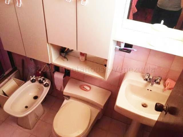 Casa (Multipes Niveles) en Venta en Colinas del Tamanaco, Distrito Metropolitano - 25