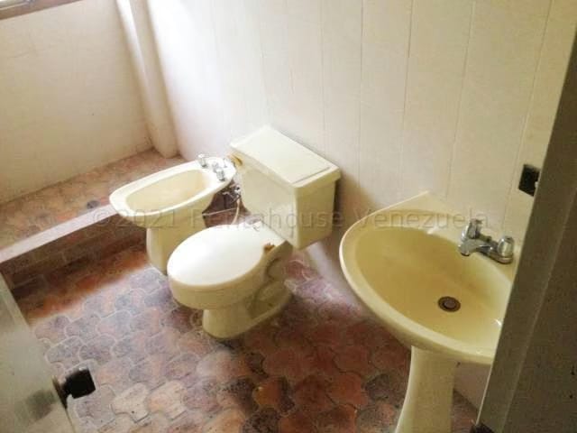 Casa (Multipes Niveles) en Venta en Colinas del Tamanaco, Distrito Metropolitano - 28