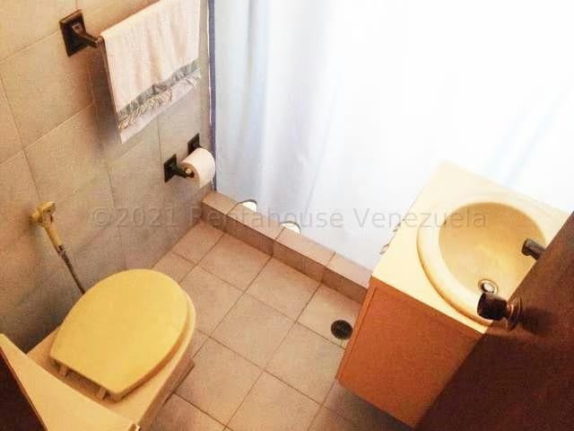 Casa (Multipes Niveles) en Venta en Colinas del Tamanaco, Distrito Metropolitano - 29