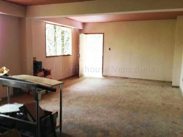 Casa (Multipes Niveles) en Venta en Colinas del Tamanaco, Distrito Metropolitano - 35
