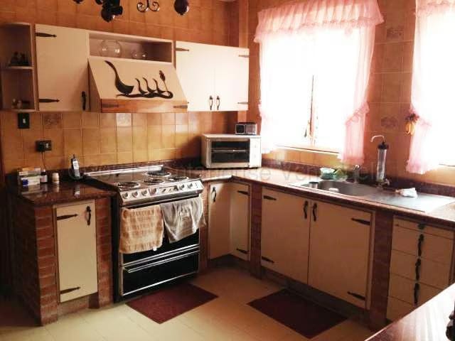 Casa (Multipes Niveles) en Venta en Colinas del Tamanaco, Distrito Metropolitano - 8