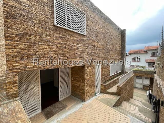 Casa (Multipes Niveles) en Venta en Prados del Este, Distrito Metropolitano - 4
