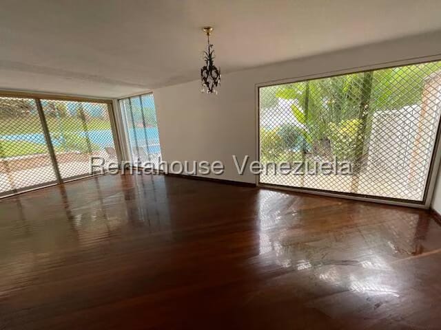 Casa (Multipes Niveles) en Venta en Prados del Este, Distrito Metropolitano - 31