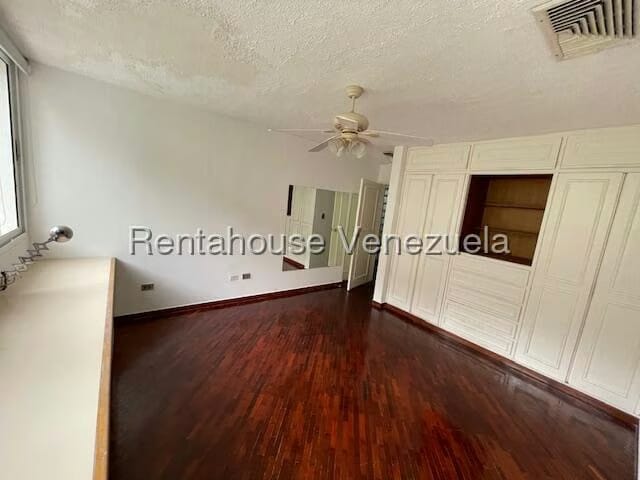Casa (Multipes Niveles) en Venta en Prados del Este, Distrito Metropolitano - 8