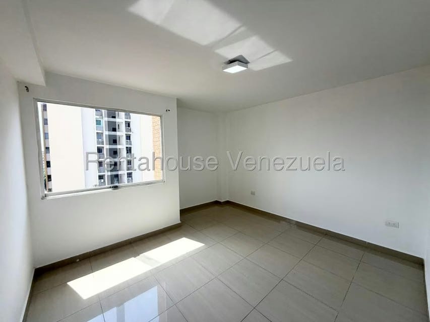 Apartamento (1 Nivel) en Venta en Zona Oeste, Lara - 15