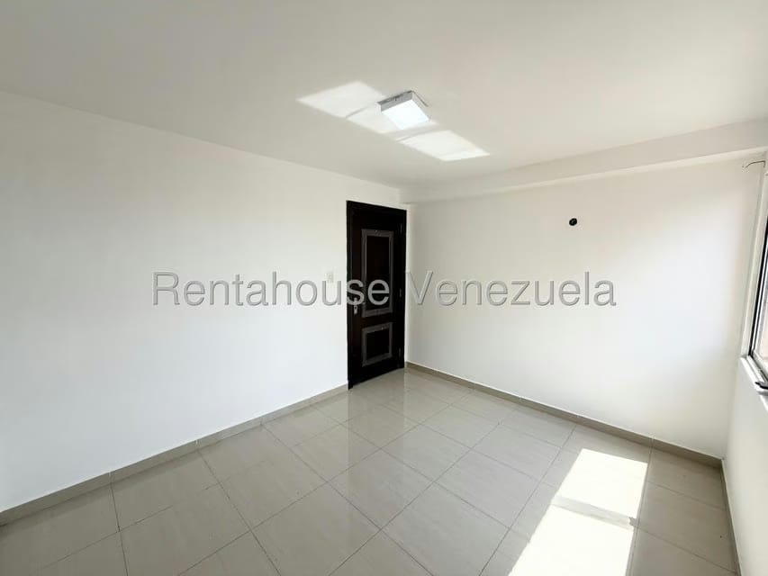 Apartamento (1 Nivel) en Venta en Zona Oeste, Lara - 16