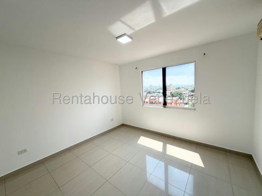 Apartamento (1 Nivel) en Venta en Zona Oeste, Lara - 18