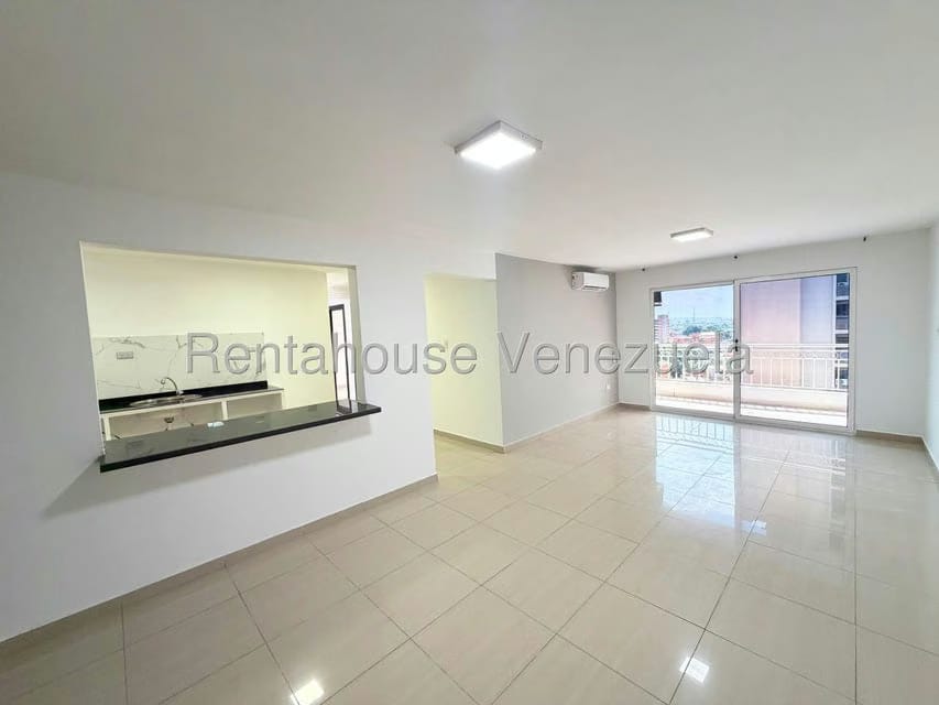 Apartamento (1 Nivel) en Venta en Zona Oeste, Lara - 3