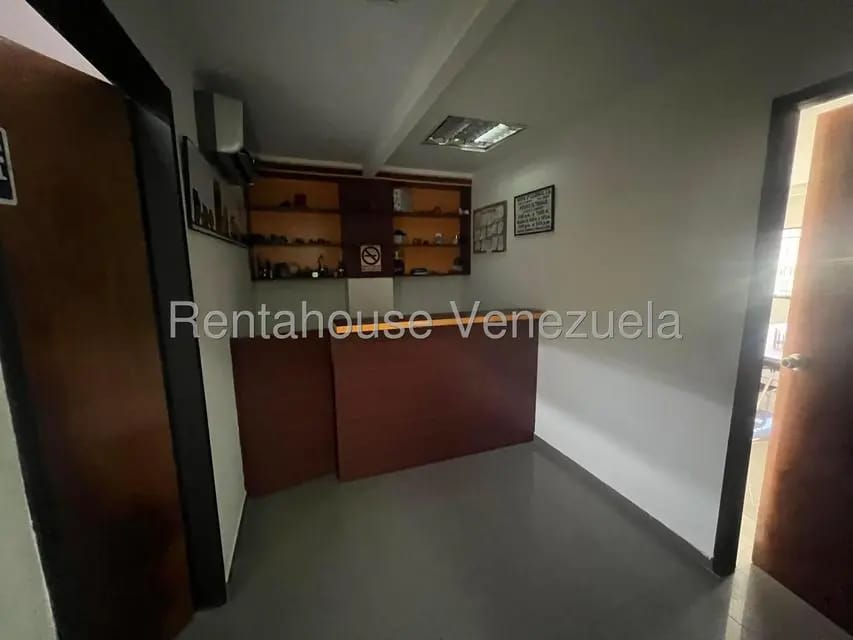 Comercial (Galpon - Deposito) en Venta en Parroquia Catedral, Distrito Metropolitano - 12