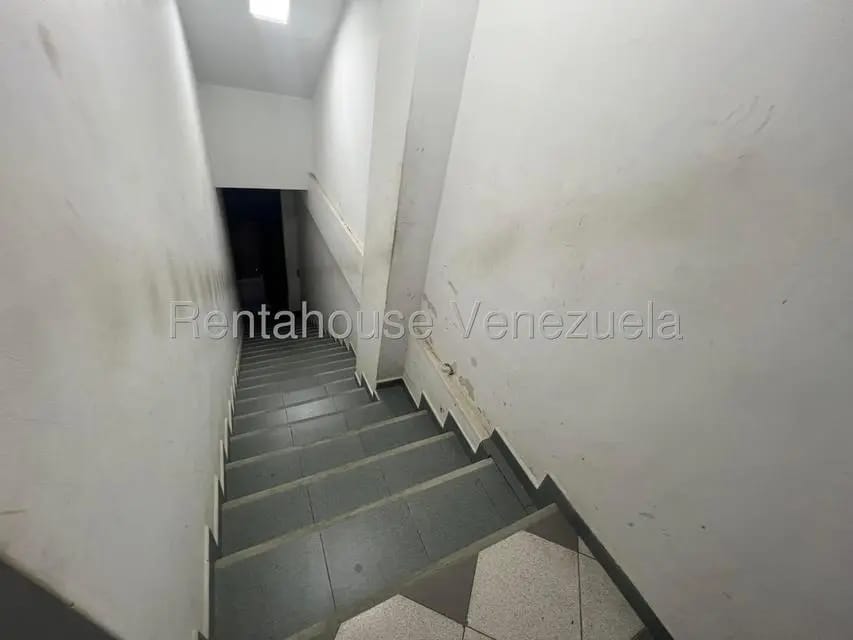Comercial (Galpon - Deposito) en Venta en Parroquia Catedral, Distrito Metropolitano - 15