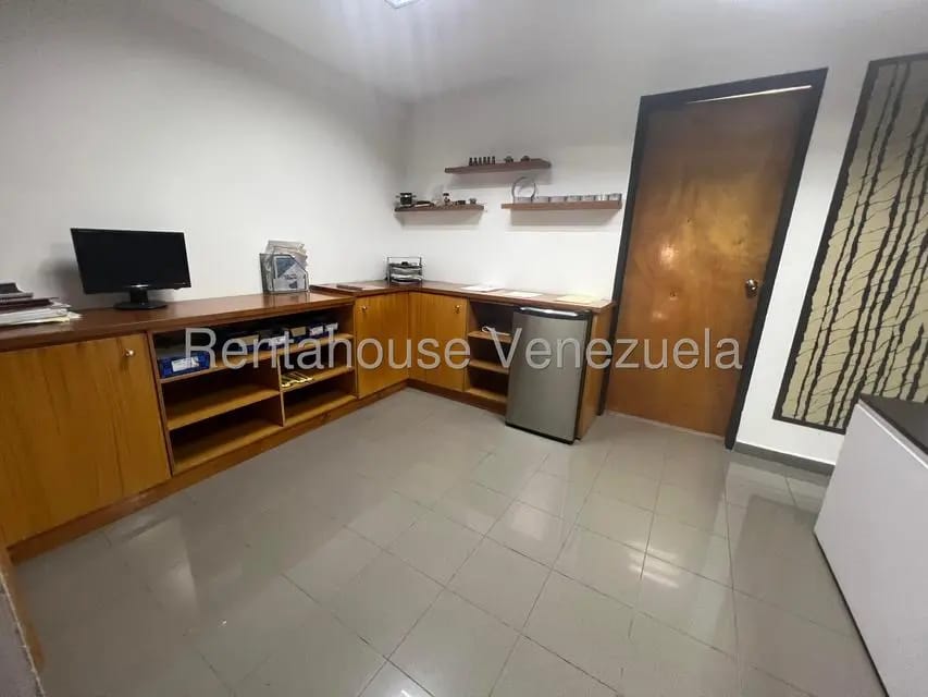 Comercial (Galpon - Deposito) en Venta en Parroquia Catedral, Distrito Metropolitano - 7