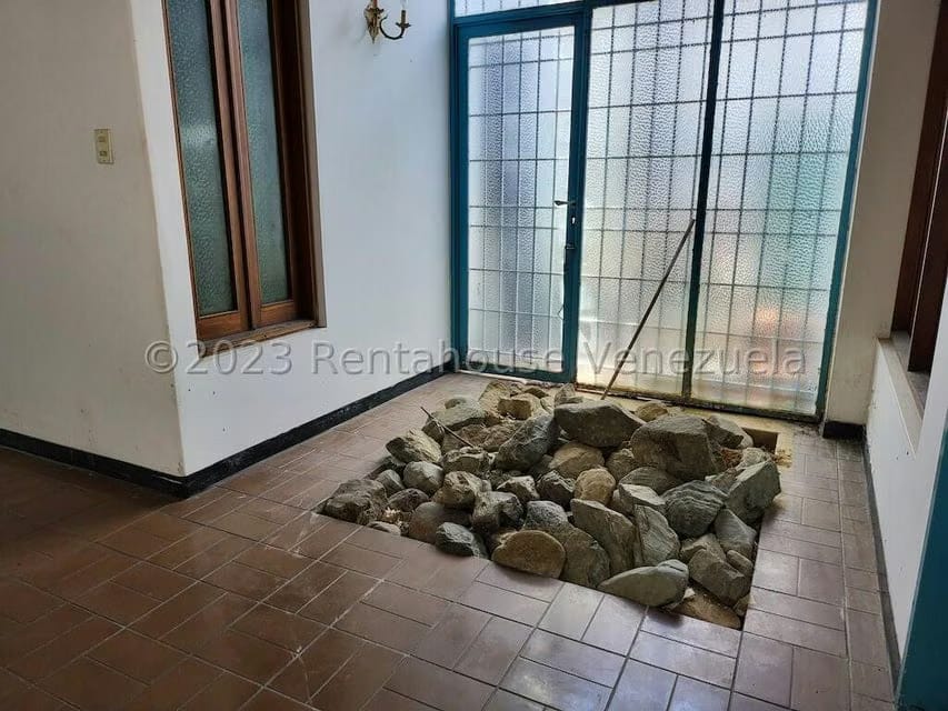 Casa (1 Nivel) en Venta en Prados del Este, Distrito Metropolitano - 21
