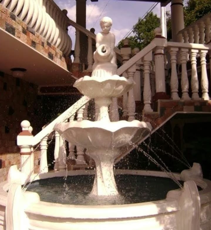 Hotel Turistico Tres estrellas - 2