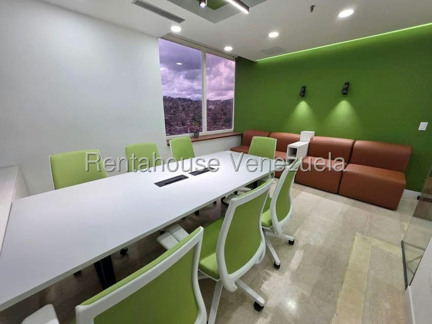 Comercial (Local Comercial) en Alquiler en Prados del Este, Distrito Metropolitano - 13