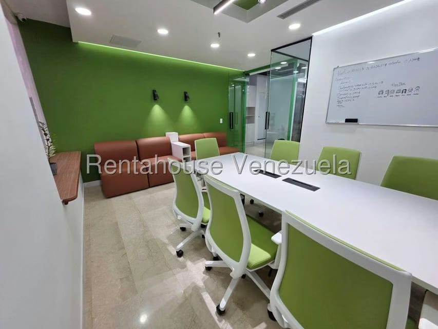 Comercial (Local Comercial) en Alquiler en Prados del Este, Distrito Metropolitano - 14