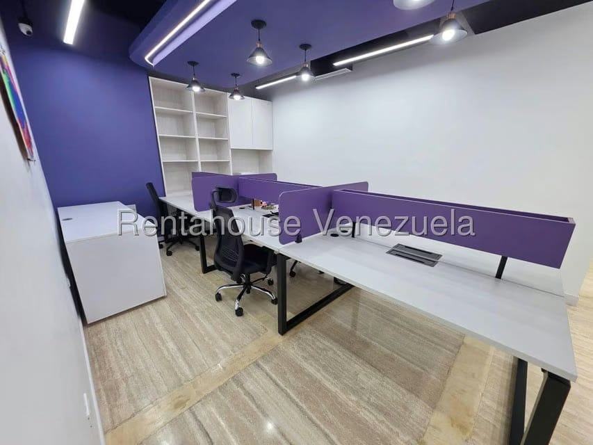 Comercial (Local Comercial) en Alquiler en Prados del Este, Distrito Metropolitano - 5