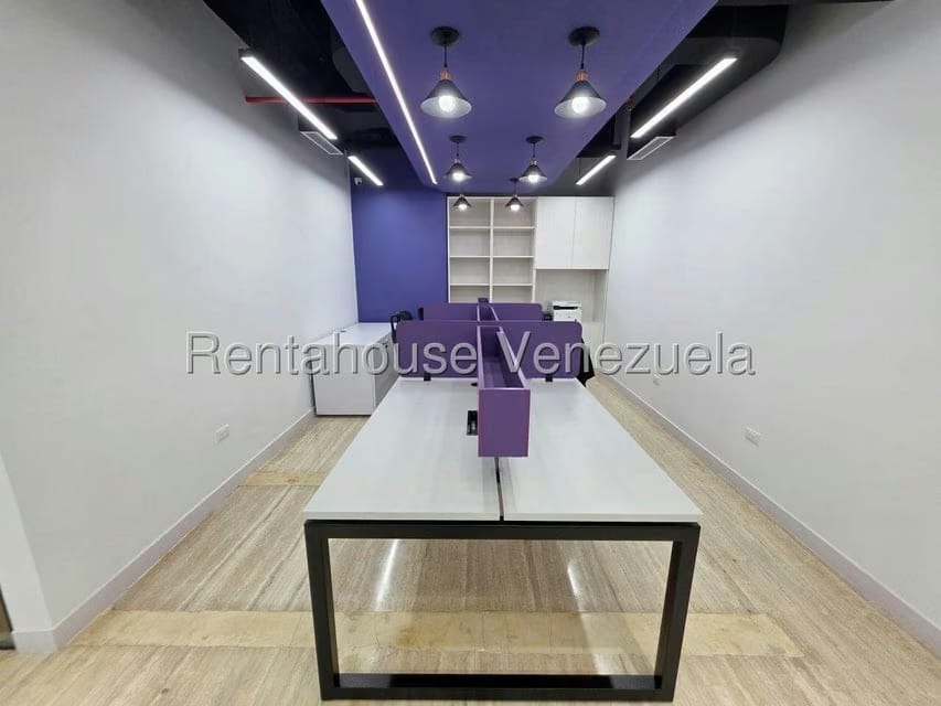 Comercial (Local Comercial) en Alquiler en Prados del Este, Distrito Metropolitano - 6