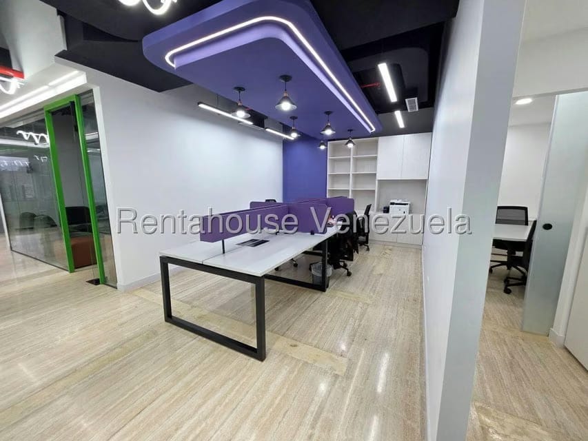 Comercial (Local Comercial) en Alquiler en Prados del Este, Distrito Metropolitano - 8