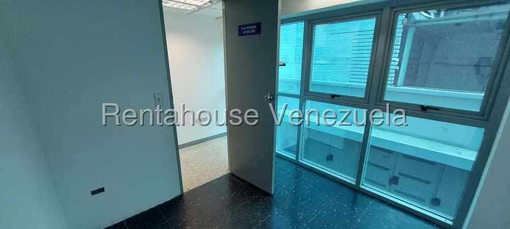 Comercial (Oficina) en Alquiler en Los Ruices, Distrito Metropolitano - 11