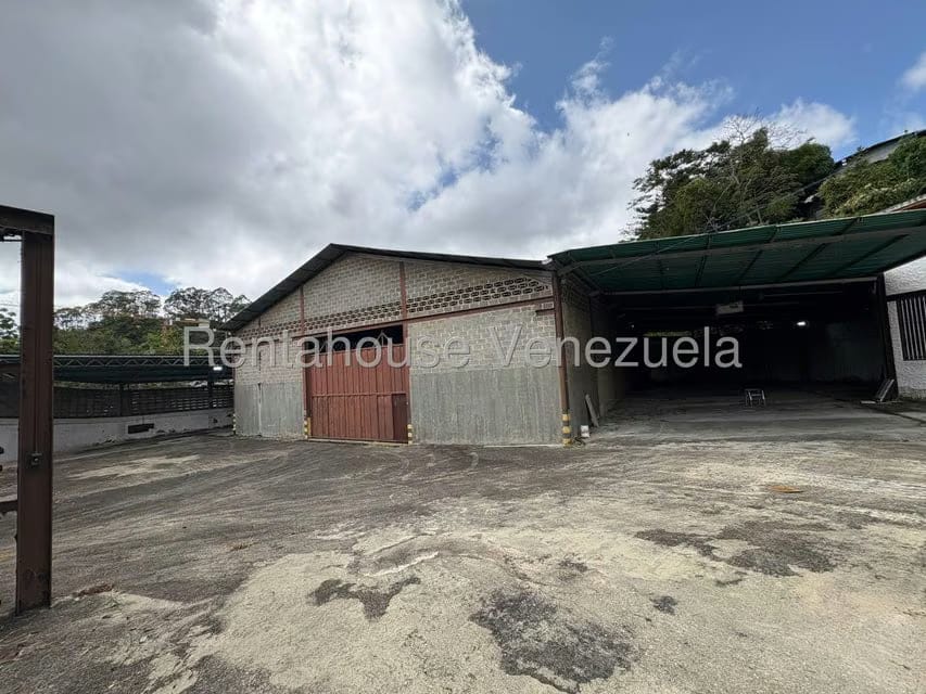Comercial (Galpon - Deposito) en Venta en Mariche, Distrito Metropolitano - 3