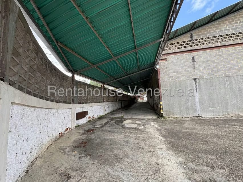 Comercial (Galpon - Deposito) en Venta en Mariche, Distrito Metropolitano - 5