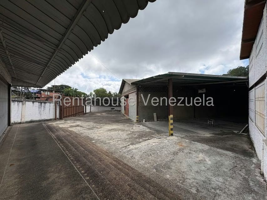 Comercial (Galpon - Deposito) en Venta en Mariche, Distrito Metropolitano - 73