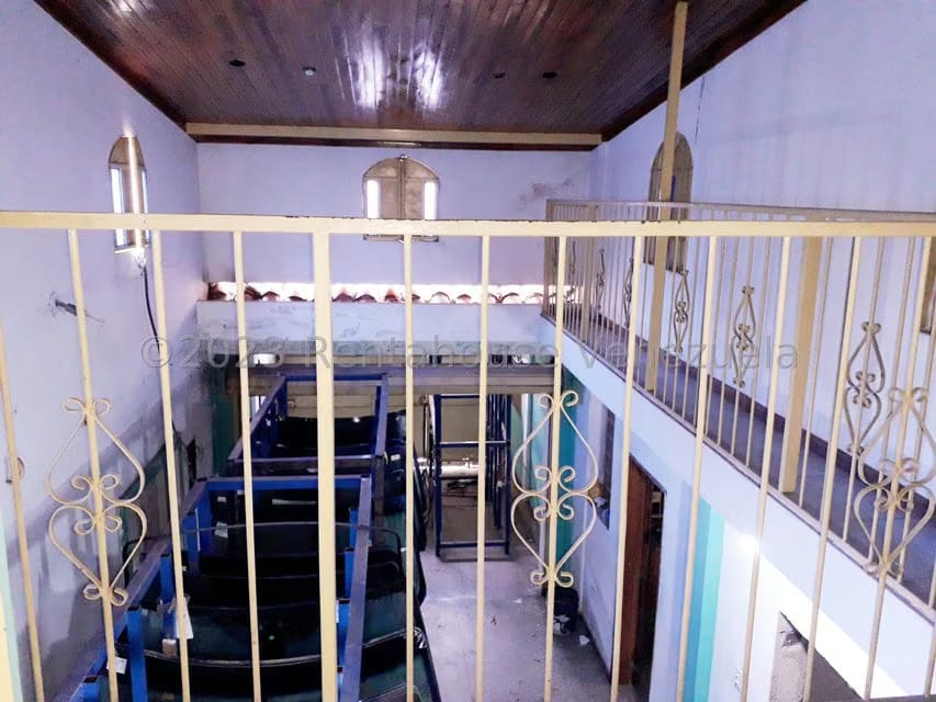 Comercial (Galpon - Deposito) en Venta en Centro, Falcon - 4