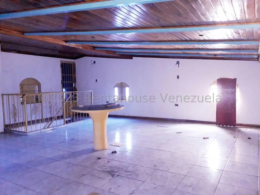 Comercial (Galpon - Deposito) en Venta en Centro, Falcon - 10