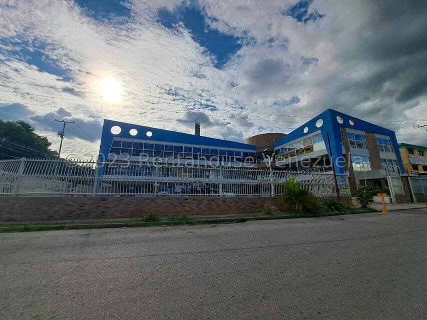 Comercial (Local Comercial) en Venta en Los Jarales, Carabobo - 2