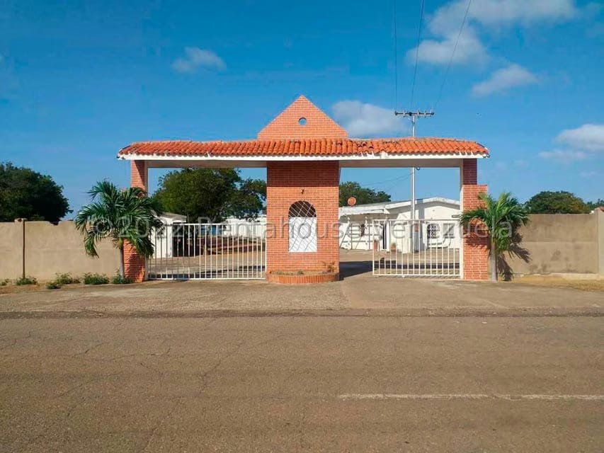 Terreno (Comercial) en Venta en Intercomunal Coro La Vela, Falcon - 2