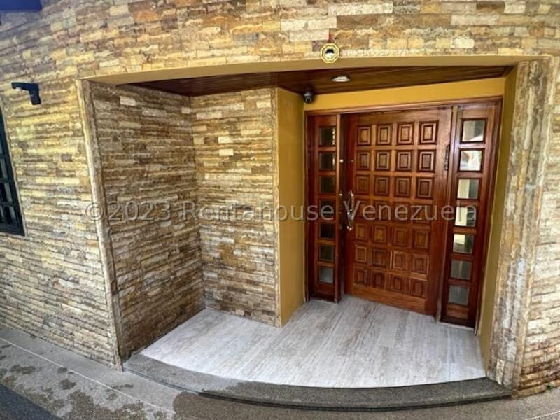 Casa (Multipes Niveles) en Venta en Alto Hatillo, Distrito Metropolitano - 2