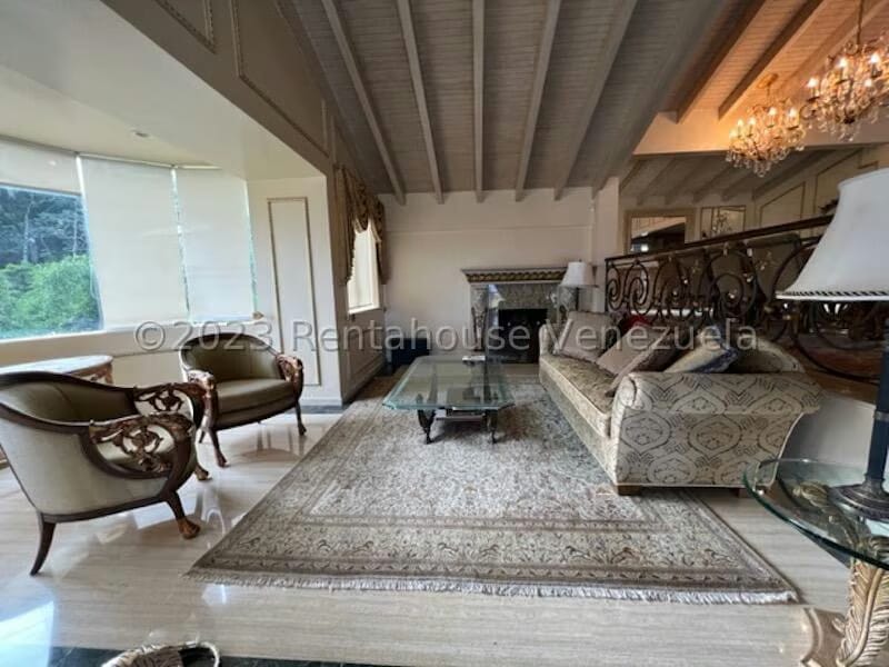 Casa (Multipes Niveles) en Venta en Alto Hatillo, Distrito Metropolitano - 11