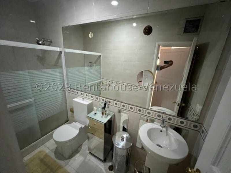 Casa (Multipes Niveles) en Venta en Alto Hatillo, Distrito Metropolitano - 29