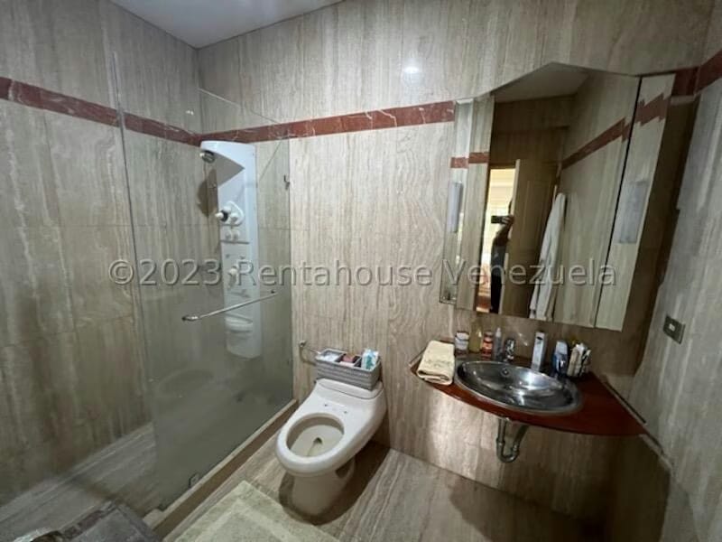 Casa (Multipes Niveles) en Venta en Alto Hatillo, Distrito Metropolitano - 43